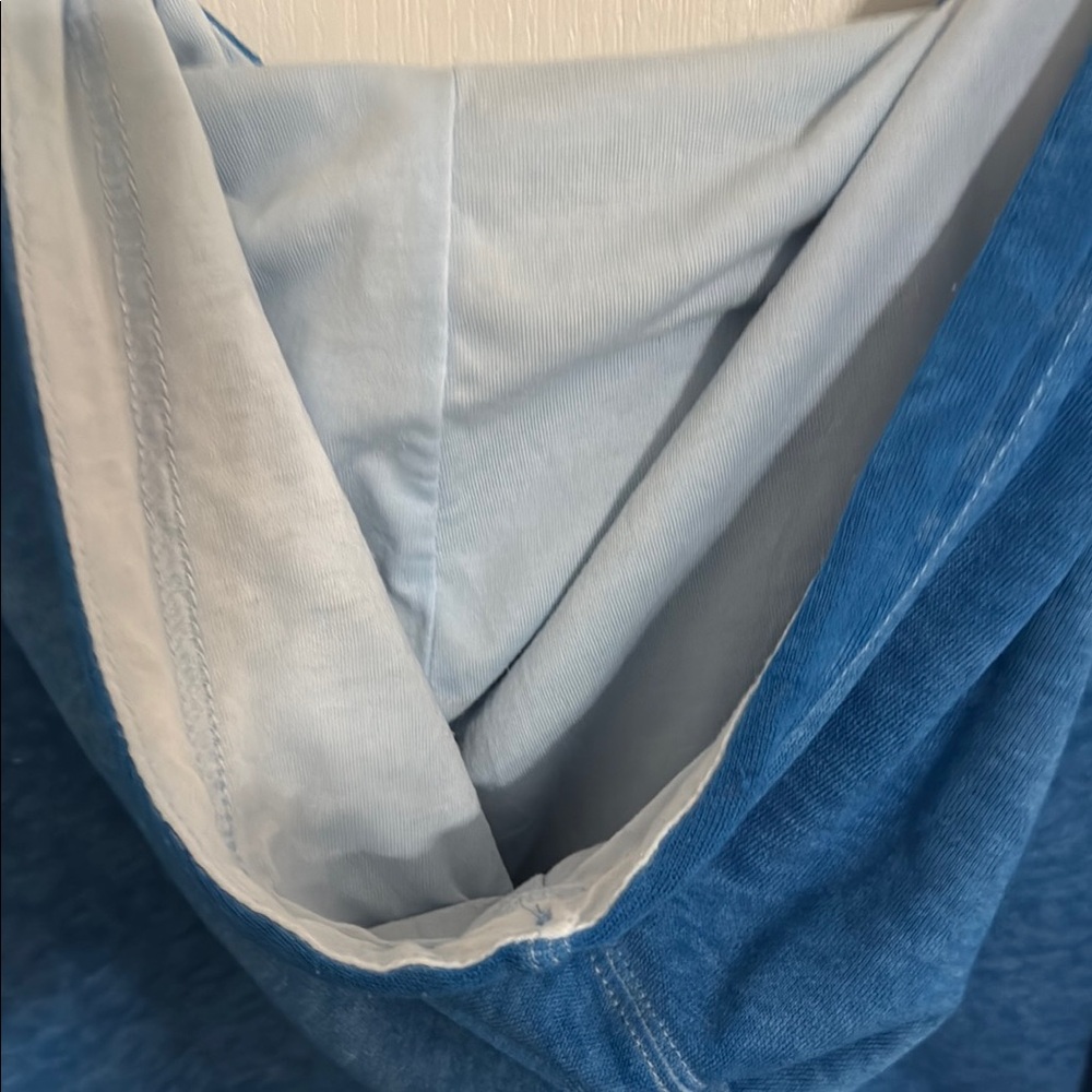 Oakley Blue and Orange Hoodie with Star Design: LOOKS BRAND NEW - Picture 6 of 8